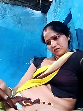 Jooli xx online show from April 16, 12:39 pm