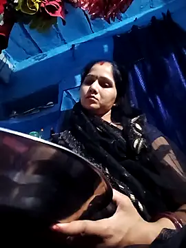 Jooli xx online show from April 20, 3:37 pm