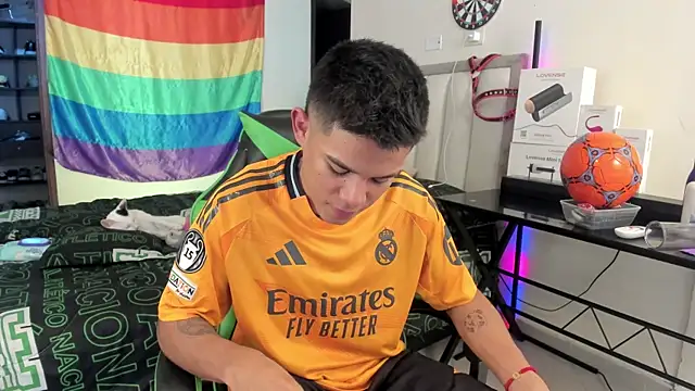 Jack castell online show from October 4, 4:05 pm