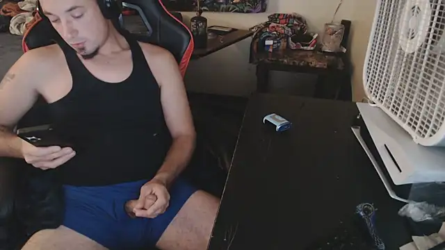 Snapshot of YoBlezz chatting on September 23, 7:00 am YoBlezz online show from September 23, 7:00 am