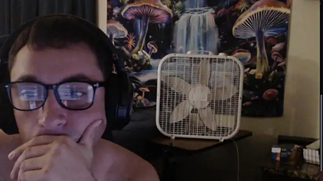 Snapshot of YoBlezz chatting on September 27, 6:40 am YoBlezz online show from September 27, 6:40 am