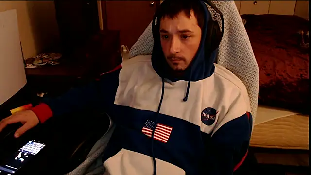 Snapshot of YoBlezz chatting on March 2, 6:36 am YoBlezz online show from March 2, 6:36 am