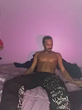 TRILLAHUNG online show from March 19, 7:23 am