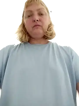 LiluLiluLilu online show from September 17, 6:42 pm