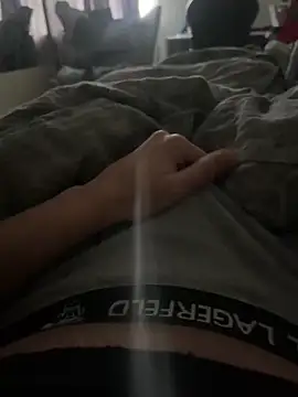 ekfjejwir online show from November 24, 1:11 pm