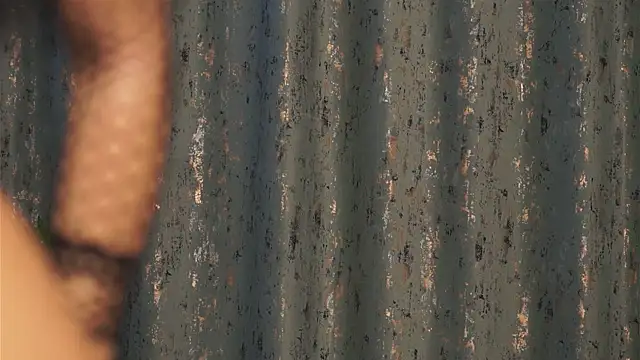 Snapshot of DeniseBlu chatting on October 21, 4:46 am DeniseBlu online show from October 21, 4:46 am