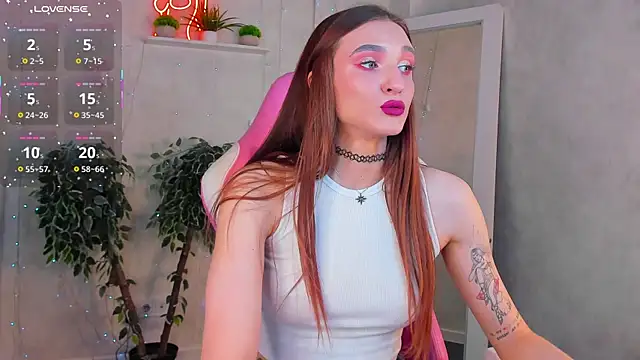 Alisha Green online show from June 4, 9:15 am