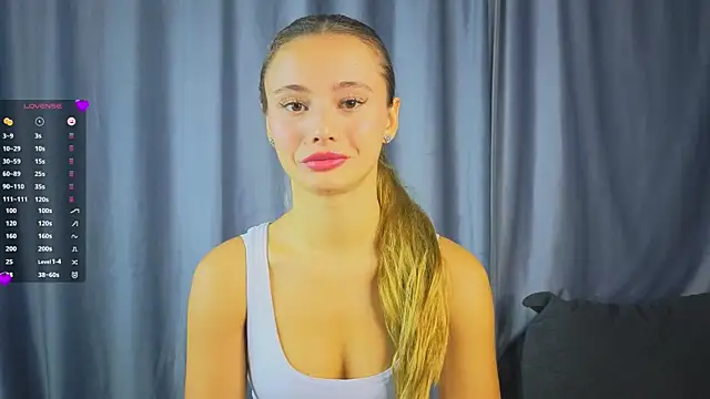 NaughtySeraphine online show from November 11, 6:13 am