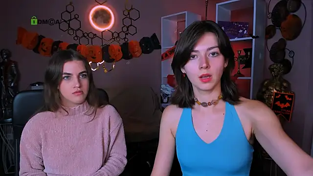 Snapshot of kitniss_dreamy chatting on October 27, 1:15 pm kitniss dreamy online show from October 27, 1:15 pm