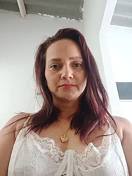 Snapshot of Amanda39 chatting on July 9, 1:48 pm Amanda39 online show from July 9, 1:48 pm