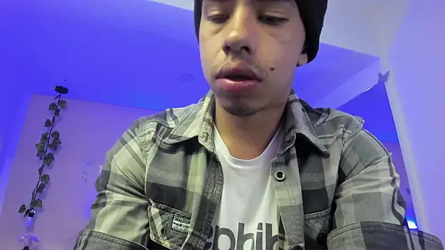 Muscle Scott online show from December 18, 12:44 pm