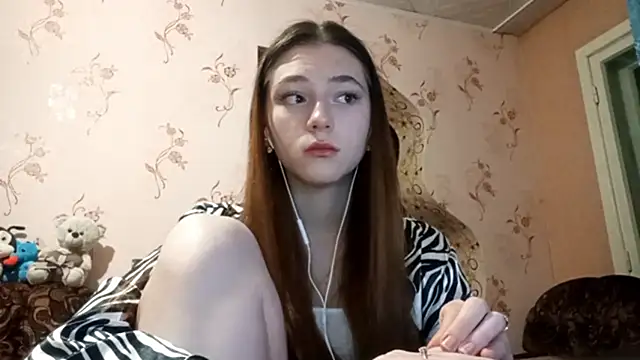 Snapshot of Sophiecuttie chatting on September 30, 1:27 pm Sophiecuttie online show from September 30, 1:27 pm