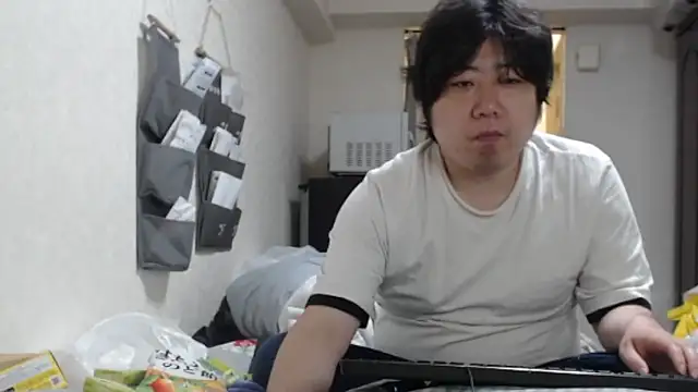 raterate555 online show from April 23, 9:41 am