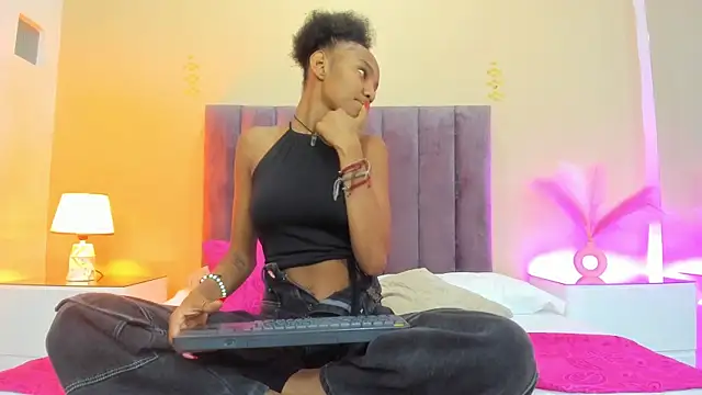 Kiaraa y Her Crazy online show from January 7, 3:53 am