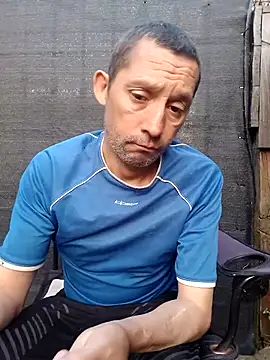 Snapshot of frederic198 chatting on July 21, 7:16 pm frederic198 online show from July 21, 7:16 pm