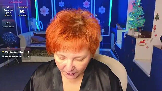 Kira Kenett online show from December 18, 8:42 am