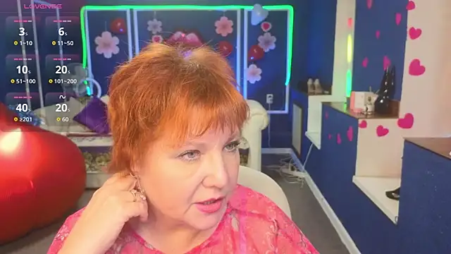 Kira Kenett online show from February 11, 11:26 am