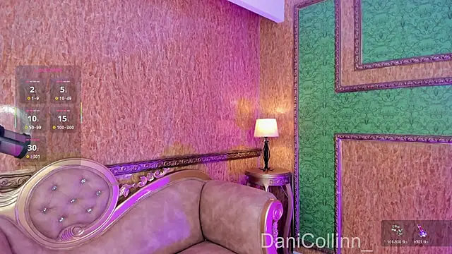 Snapshot of DaniCollinn_ chatting on October 4, 7:34 pm DaniCollinn online show from October 4, 7:34 pm