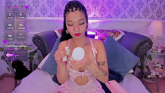 DaniCollinn  online show from March 17, 1:36 pm