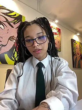 DaniCollinn  online show from March 18, 1:14 pm