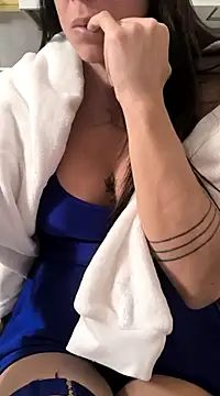 Snapshot of sexy7883 chatting on January 21, 12:04 am sexy7883 online show from January 21, 12:04 am