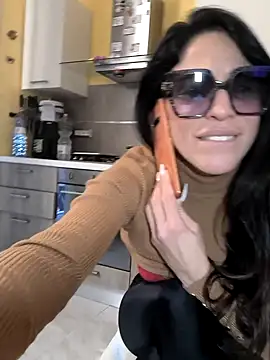 Snapshot of sexy7883 chatting on January 22, 3:29 pm sexy7883 online show from January 22, 3:29 pm