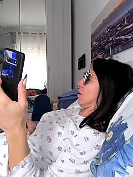 Snapshot of sexy7883 chatting on February 28, 6:54 am sexy7883 online show from February 28, 6:54 am