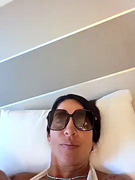 Snapshot of sexy7883 chatting on September 11, 5:24 pm sexy7883 online show from September 11, 5:24 pm