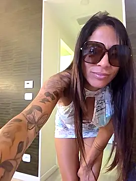 Snapshot of sexy7883 chatting on September 12, 5:02 pm sexy7883 online show from September 12, 5:02 pm