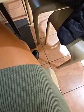 Snapshot of sexy7883 chatting on October 30, 7:54 am sexy7883 online show from October 30, 7:54 am