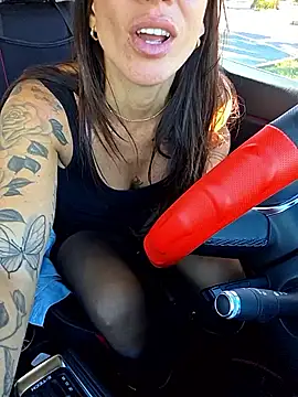 Snapshot of sexy7883 chatting on November 4, 1:10 pm sexy7883 online show from November 4, 1:10 pm