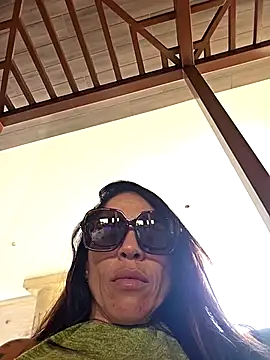 Snapshot of sexy7883 chatting on December 4, 9:07 am sexy7883 online show from December 4, 9:07 am