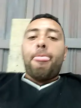 angelitocalientico online show from November 6, 1:28 am