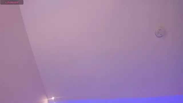Snapshot of MayaMoretti_ chatting on May 2, 8:47 pm MayaMoretti online show from May 2, 8:47 pm
