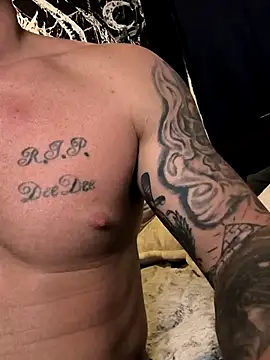 Snapshot of silversage92 chatting on September 24, 1:36 pm silversage92 online show from September 24, 1:36 pm