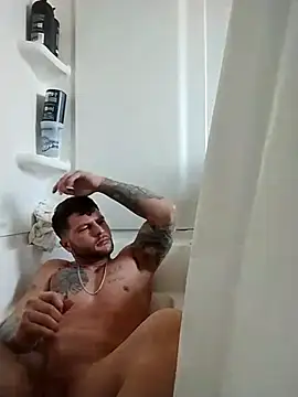 Snapshot of silversage92 chatting on December 18, 5:52 pm silversage92 online show from December 18, 5:52 pm