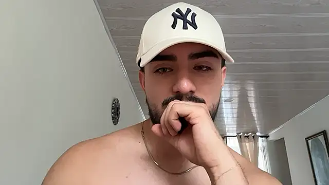 Snapshot of zayn_maximoff chatting on April 30, 3:40 pm zayn maximoff online show from April 30, 3:40 pm