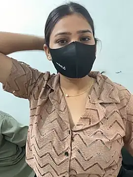 Sex Queen aaraya online show from April 5, 4:15 pm