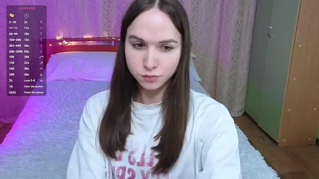 Angeel Kate online show from April 19, 8:00 pm