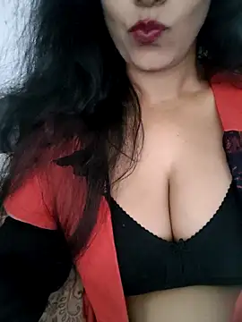 Deepa Sharma143 online show from April 18, 2:04 am