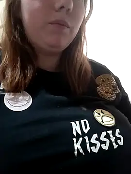 bellita13 online show from October 22, 4:40 pm