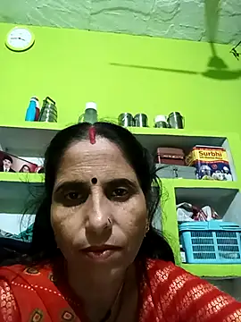 Snapshot of Hot_liya54 chatting on November 5, 10:10 pm Hot liya54 online show from November 5, 10:10 pm