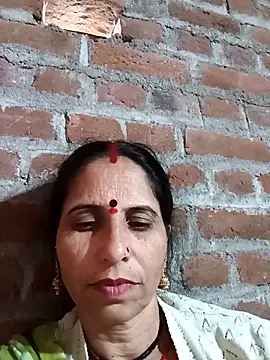 Snapshot of Hot_liya54 chatting on November 21, 10:58 am Hot liya54 online show from November 21, 10:58 am