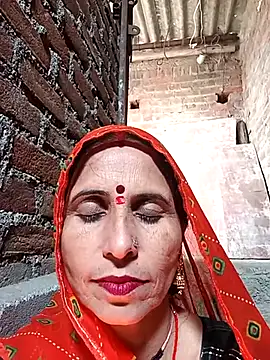 Snapshot of Hot_liya54 chatting on November 24, 6:46 am Hot liya54 online show from November 24, 6:46 am