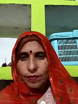 Snapshot of Hot_liya54 chatting on November 27, 1:02 pm Hot liya54 online show from November 27, 1:02 pm