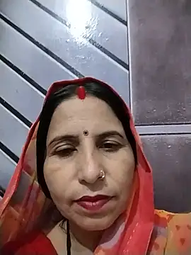 Snapshot of Hot_liya54 chatting on July 6, 8:22 am Hot liya54 online show from July 6, 8:22 am