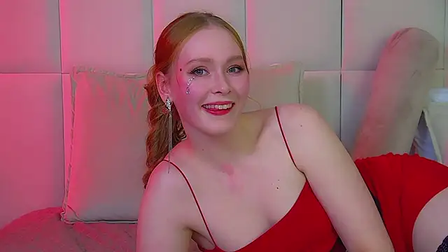 Snapshot of AgataFoxley chatting on November 12, 6:19 pm AgataFoxley online show from November 12, 6:19 pm