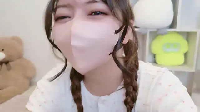 Snapshot of JP_Momo_o0 chatting on September 21, 7:54 am JP Momo o0 online show from September 21, 7:54 am