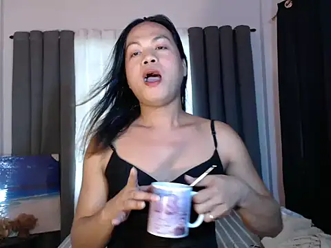 Snapshot of sexy_Bella09 chatting on November 16, 3:45 am sexy Bella09 online show from November 16, 3:45 am