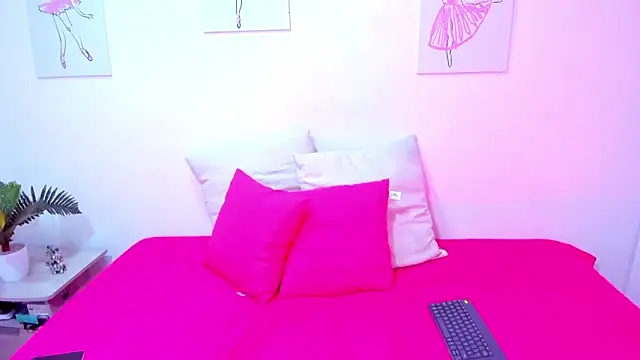 Snapshot of Hill_Brownie chatting on October 21, 11:44 am Hill Brownie online show from October 21, 11:44 am